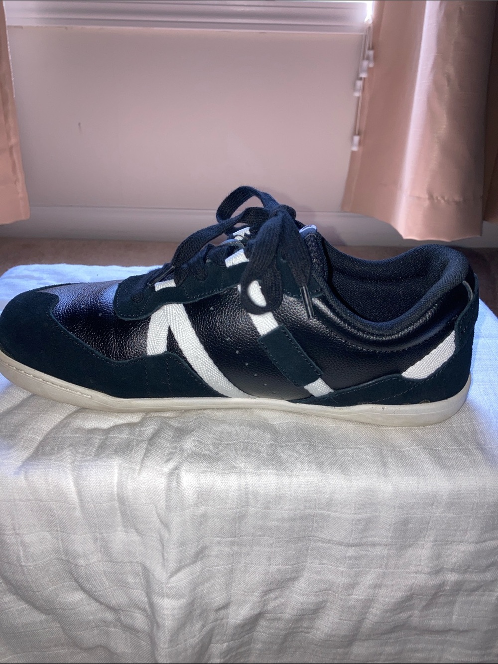 Women's Black & White Sneakers - Picture 10 of 14